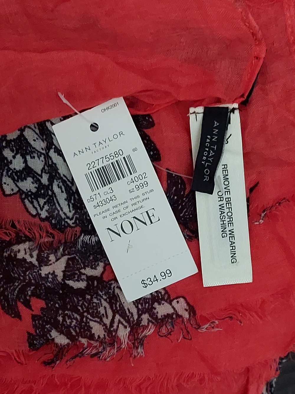 NWT Ann Taylor Coral Scarf Wrap with Black Pineapple Accent - Picture 4 of 4